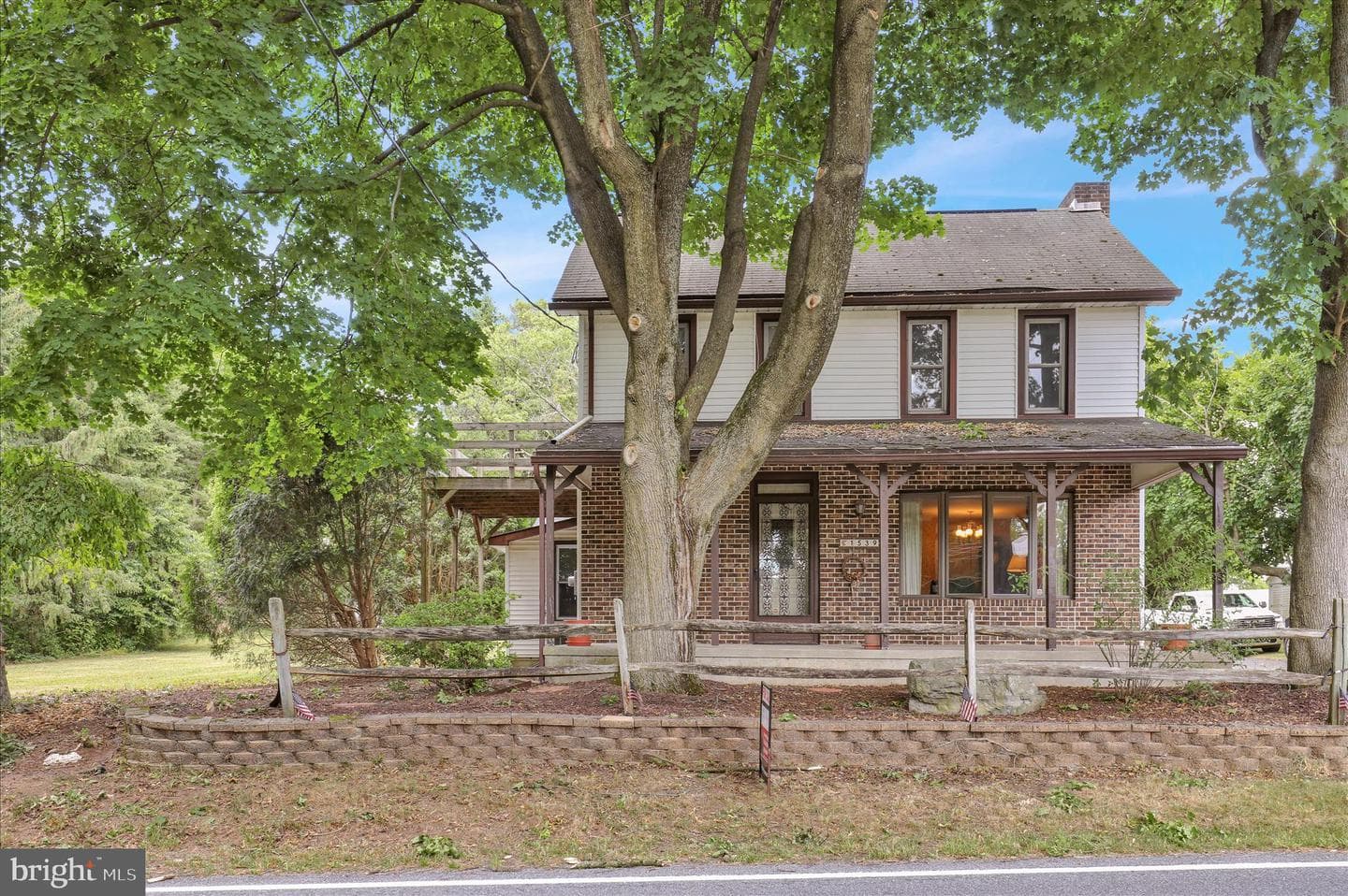 1539 Fairview Drive photo 3