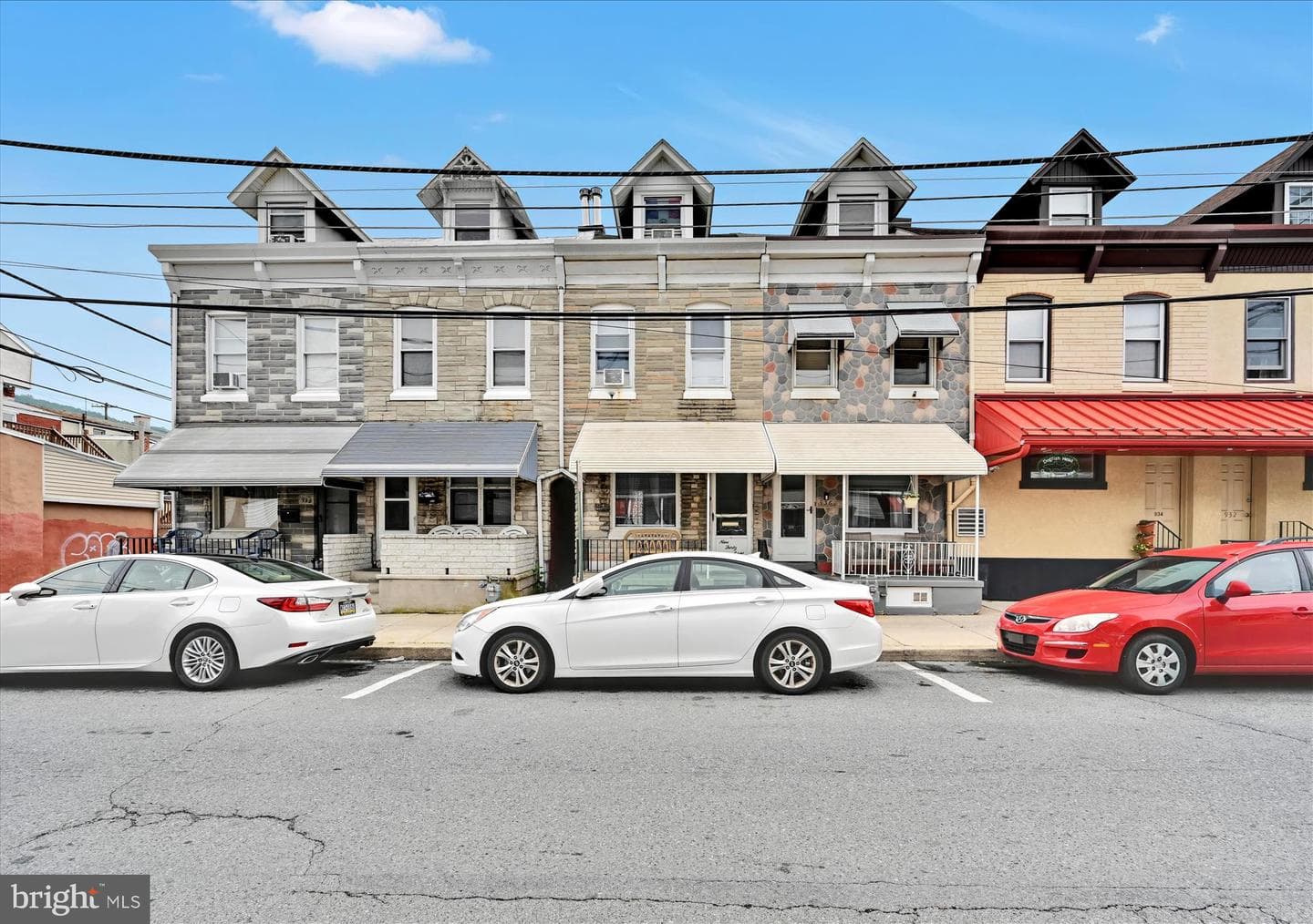 938 Pike, Reading