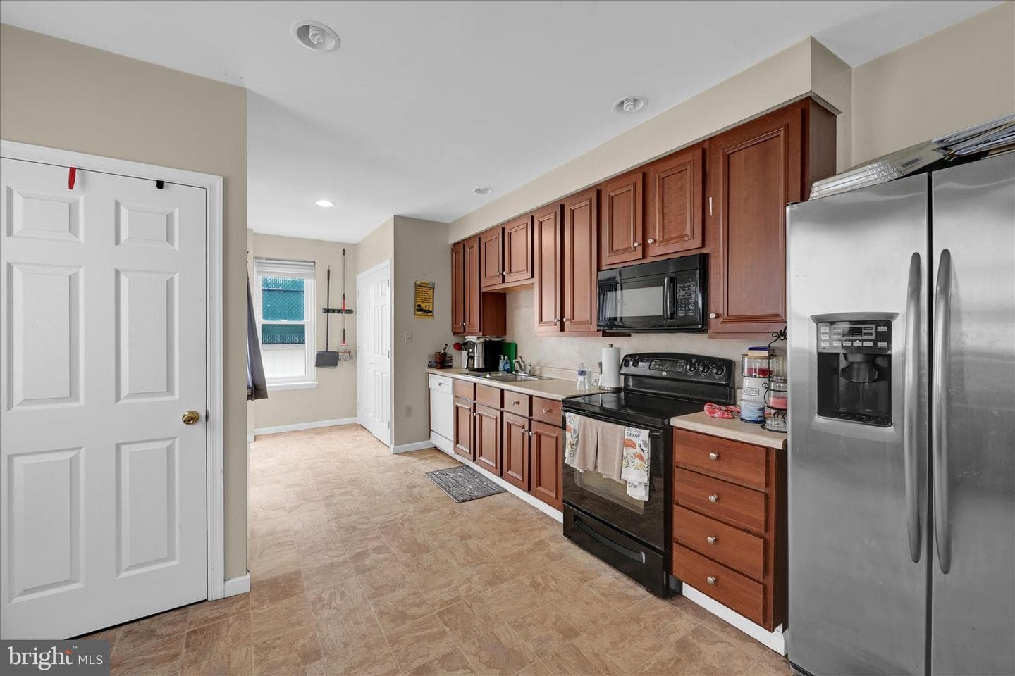 942 Pike Street photo 10