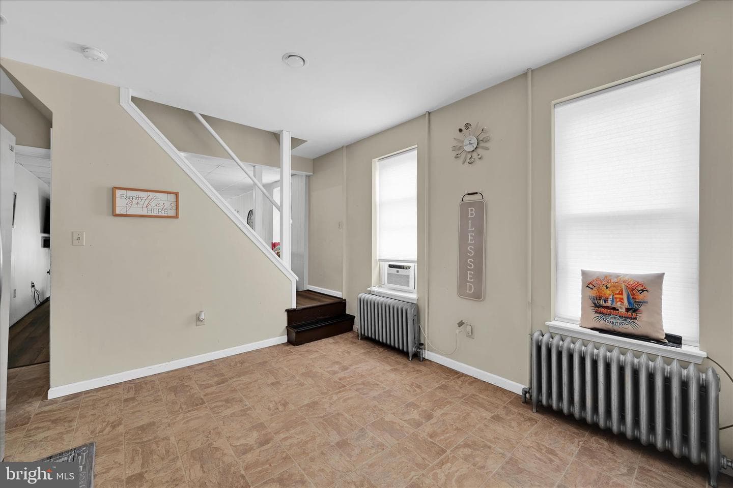 942 Pike Street photo 13