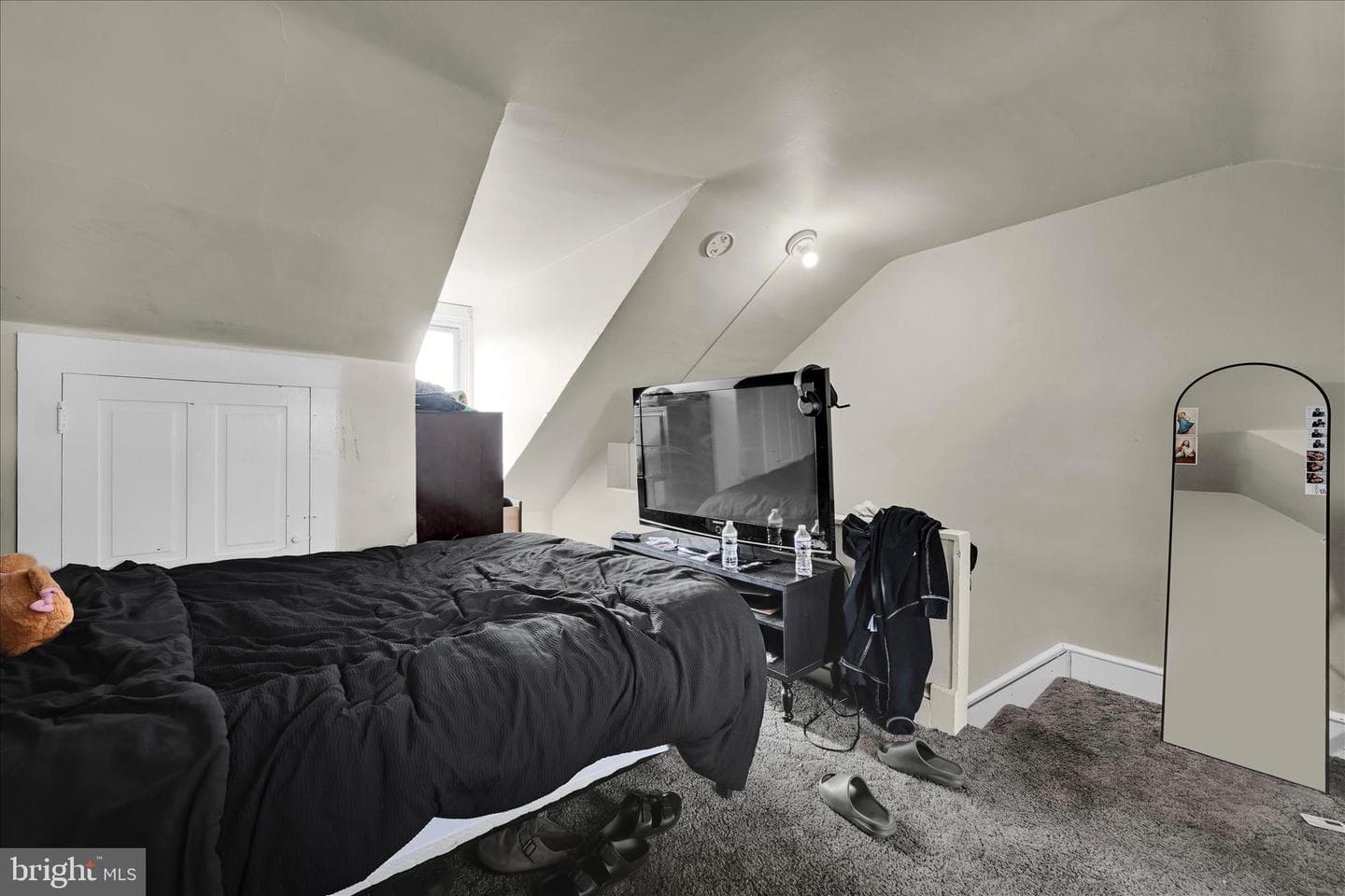 942 Pike Street photo 25