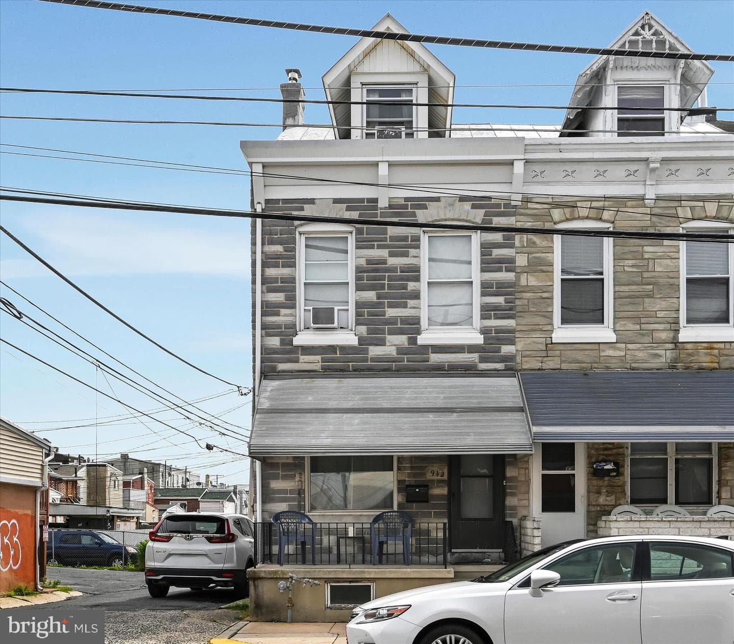 942 Pike Street photo 5