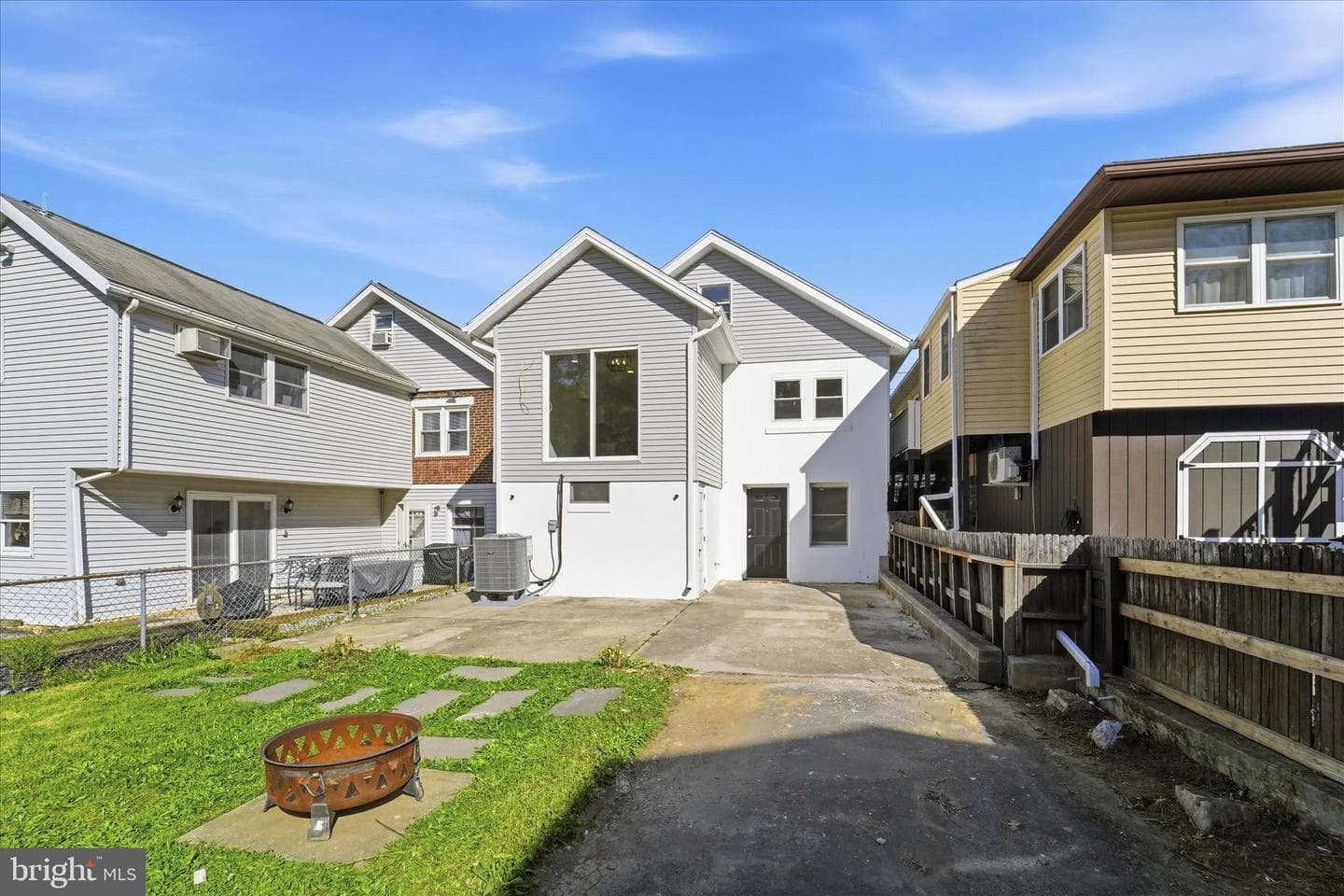 119 Schaeffer Street photo 22