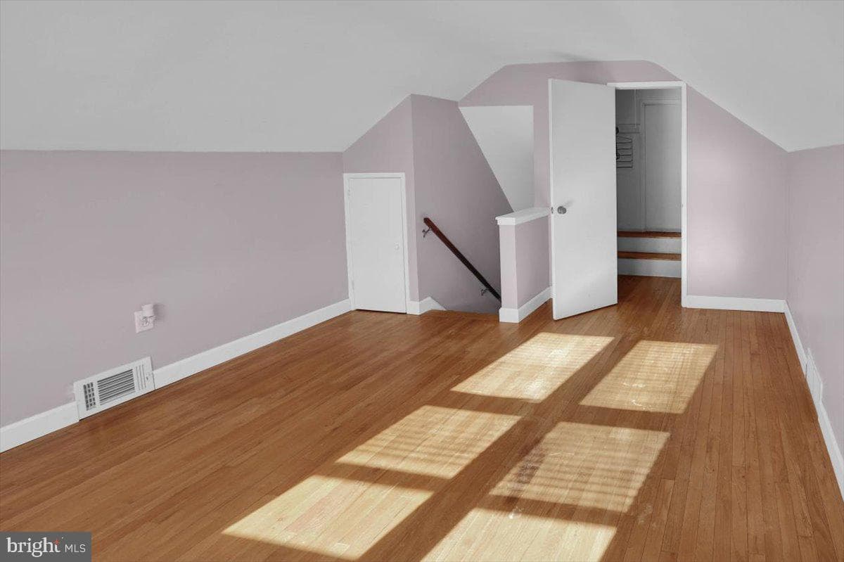 513 Harding Avenue photo 31