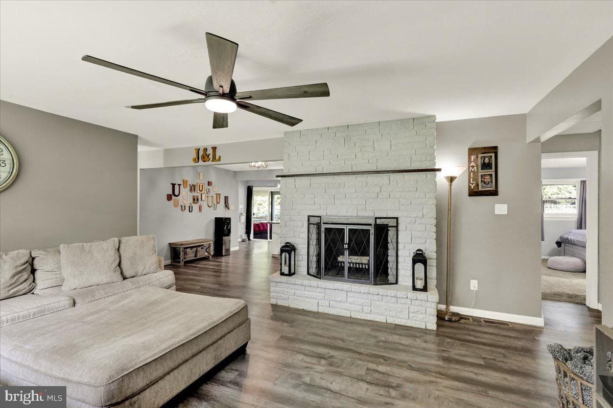 325 Faust Road photo 12