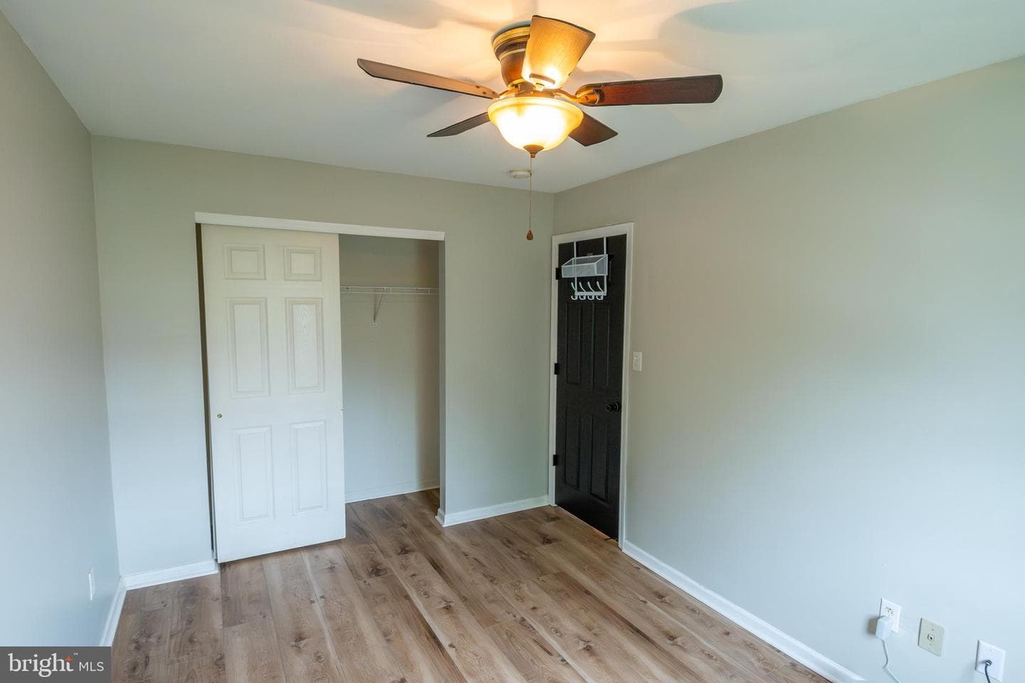111 Canberra Court photo 19
