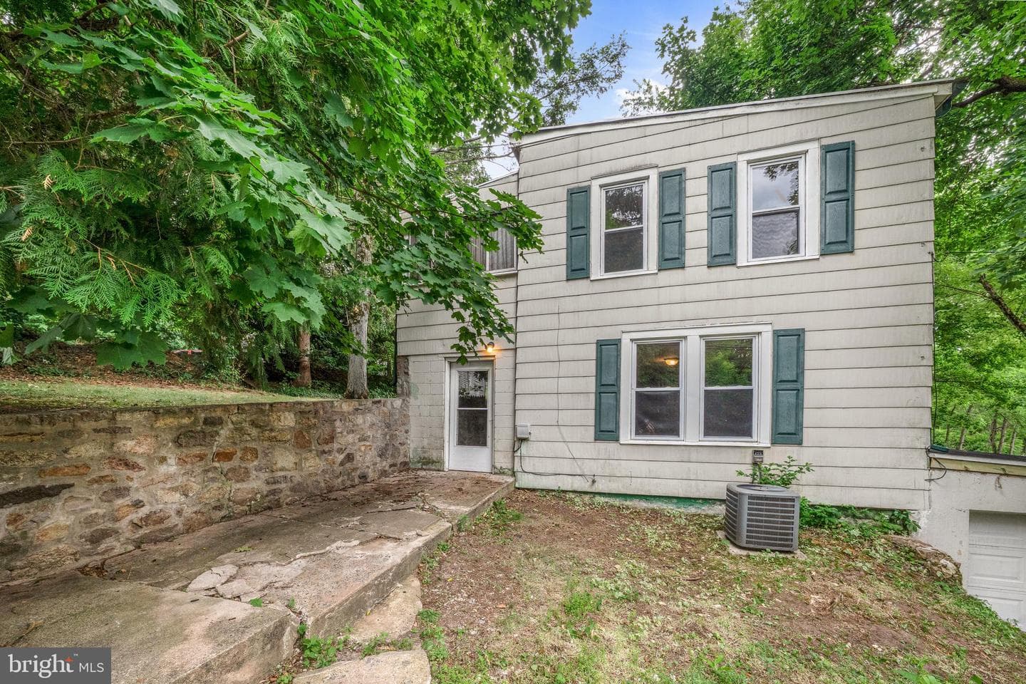 108 Poplar Road photo 45