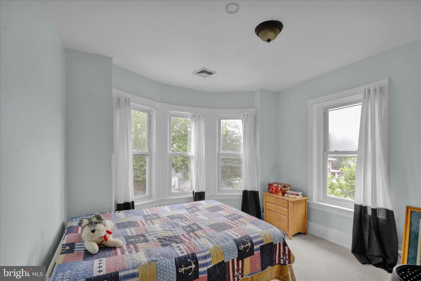 12 Intervilla Avenue photo 9