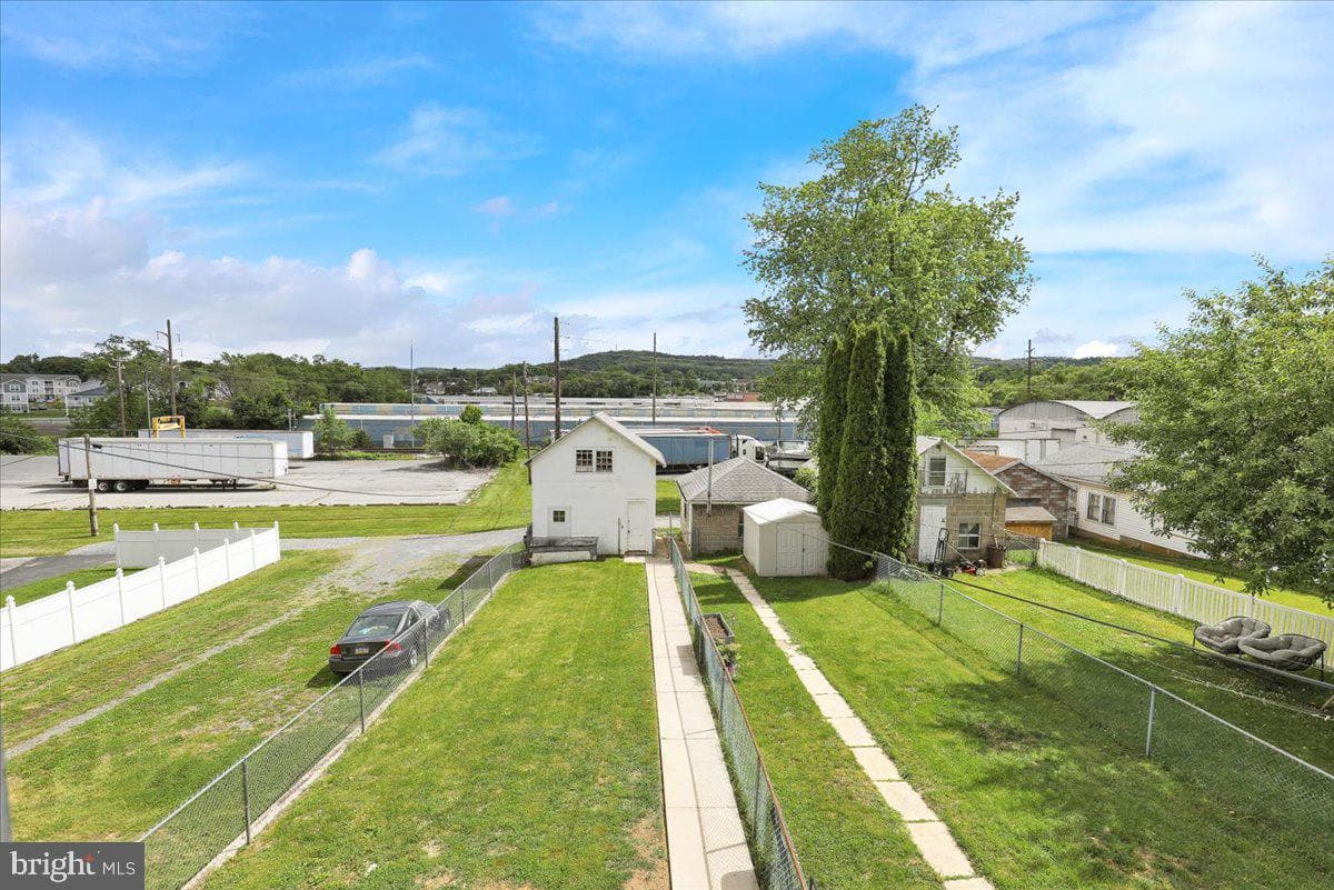 3418 Penn photo 15
