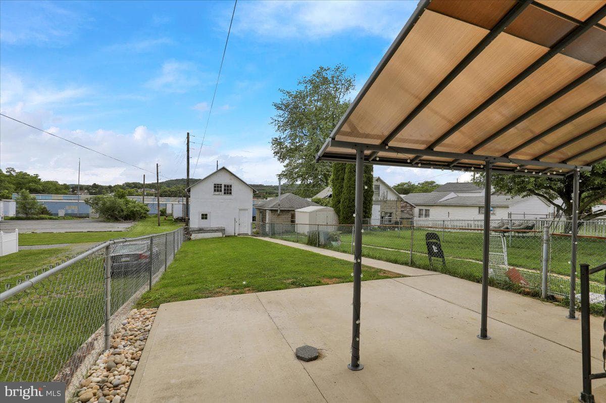 3418 Penn photo 21