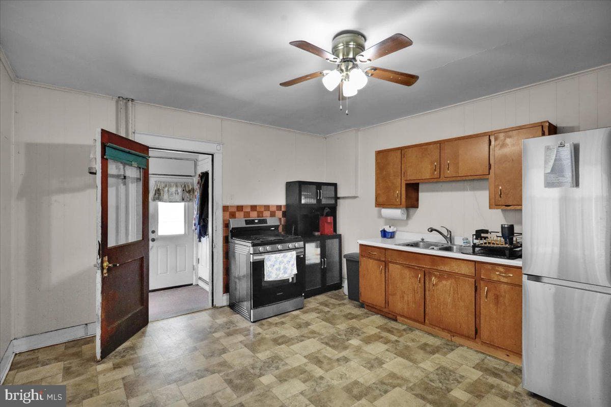 3418 Penn photo 6