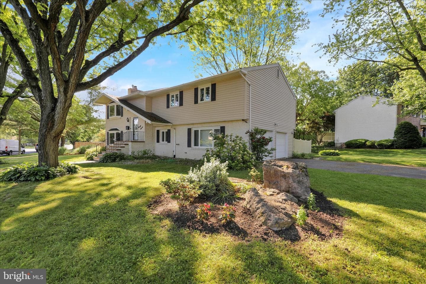 97 Wellington Boulevard photo 31