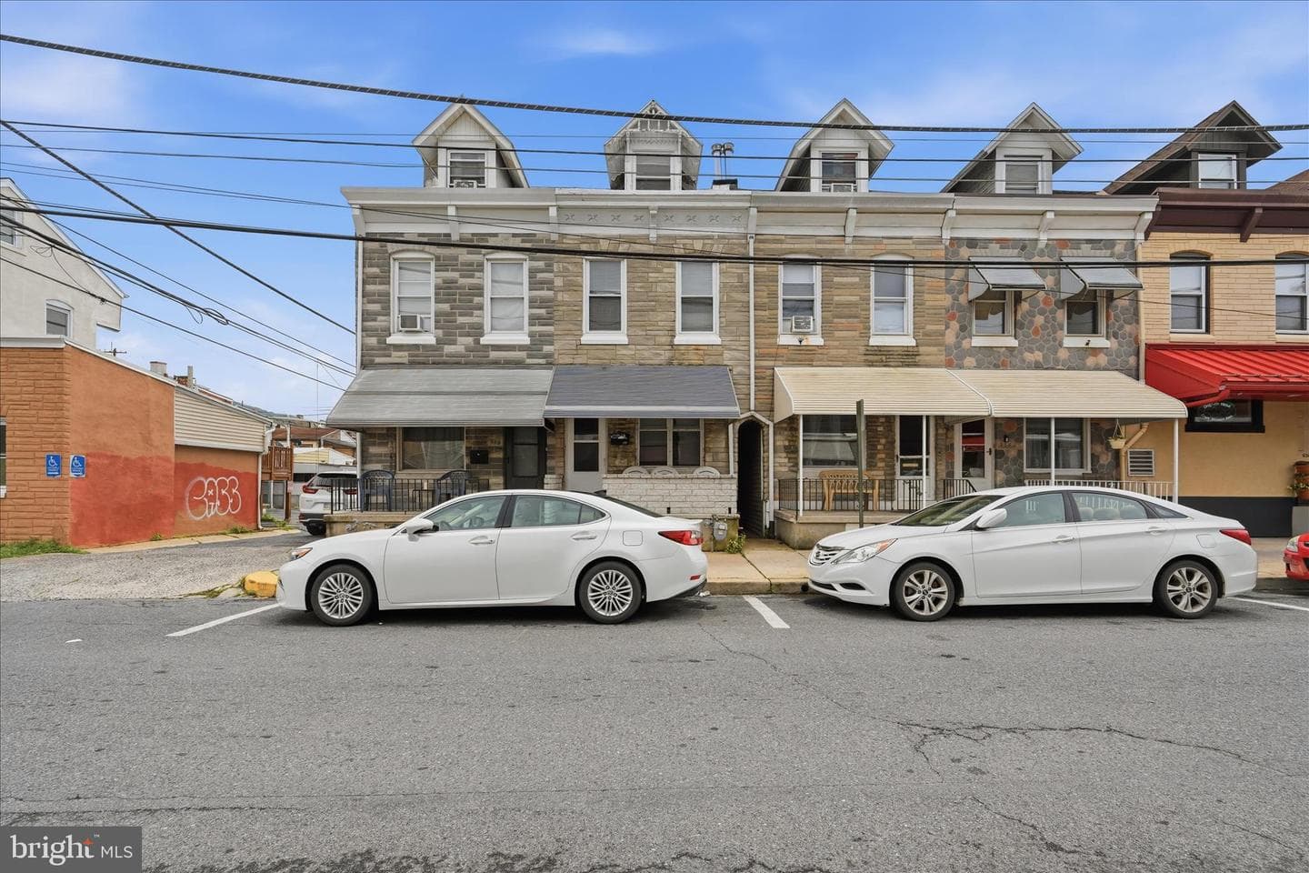 940 Pike Street photo 7