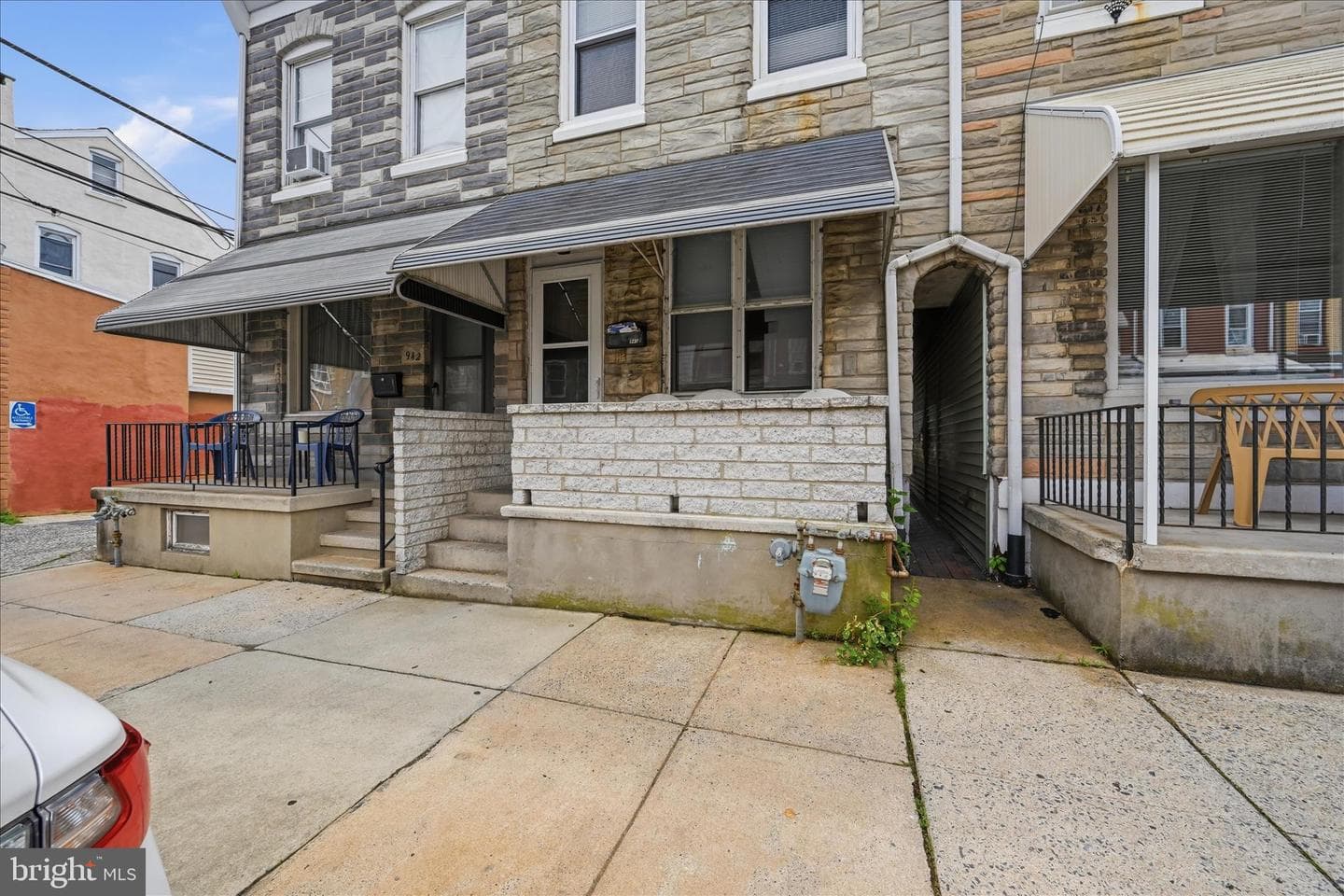 940 Pike Street photo 8
