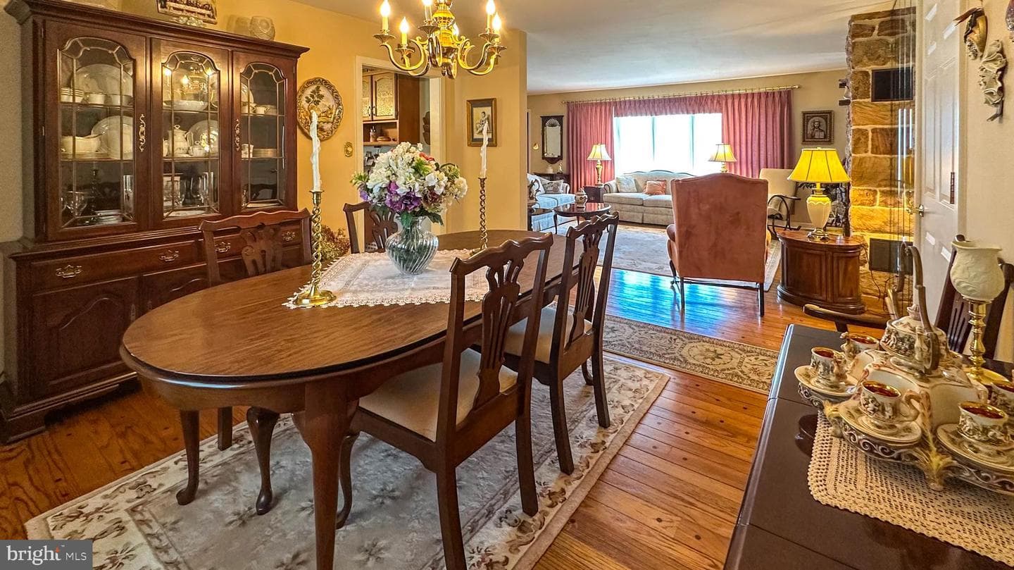 613 Floret Avenue photo 16