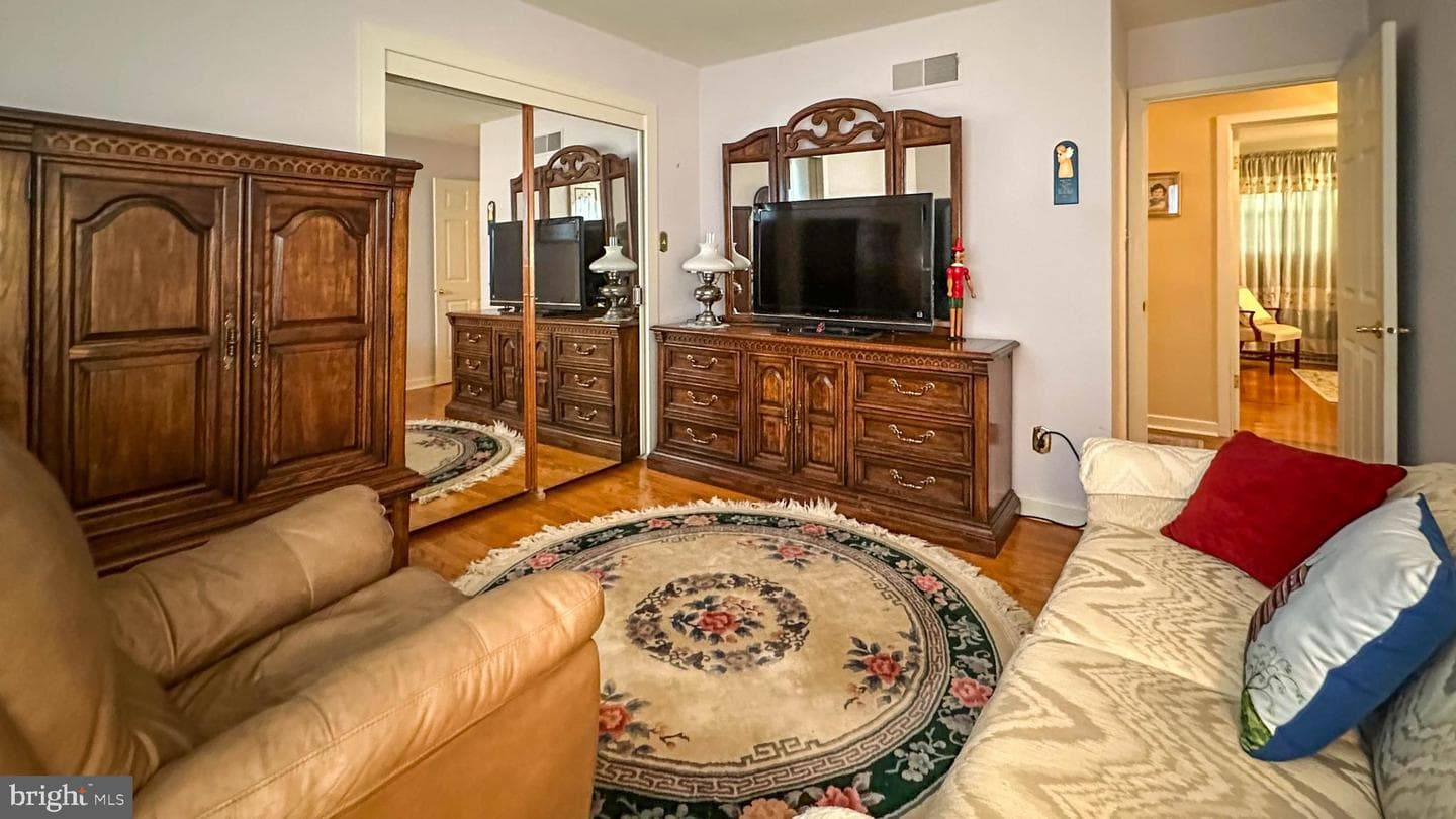 613 Floret Avenue photo 37