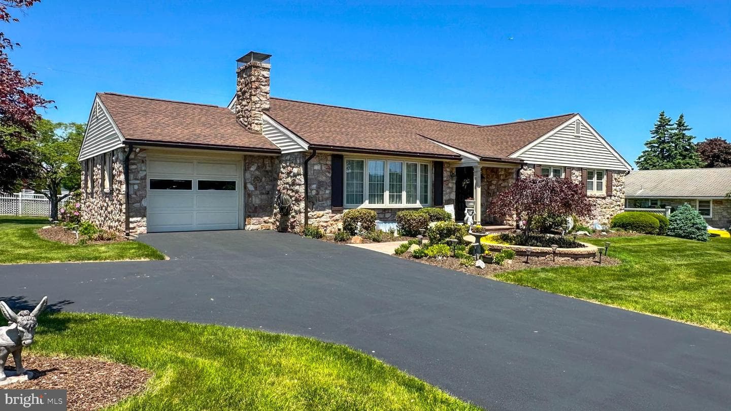 613 Floret Avenue photo 4