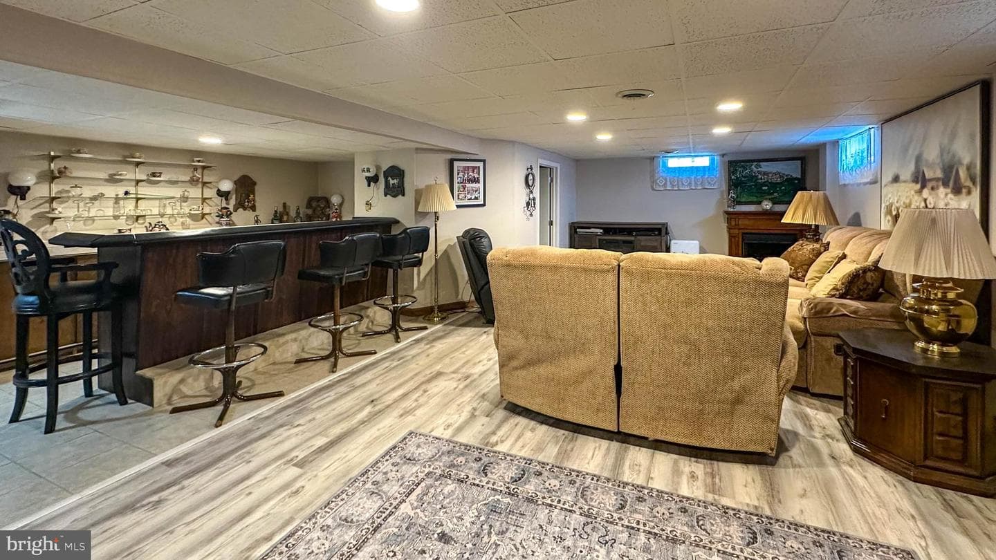 613 Floret Avenue photo 40