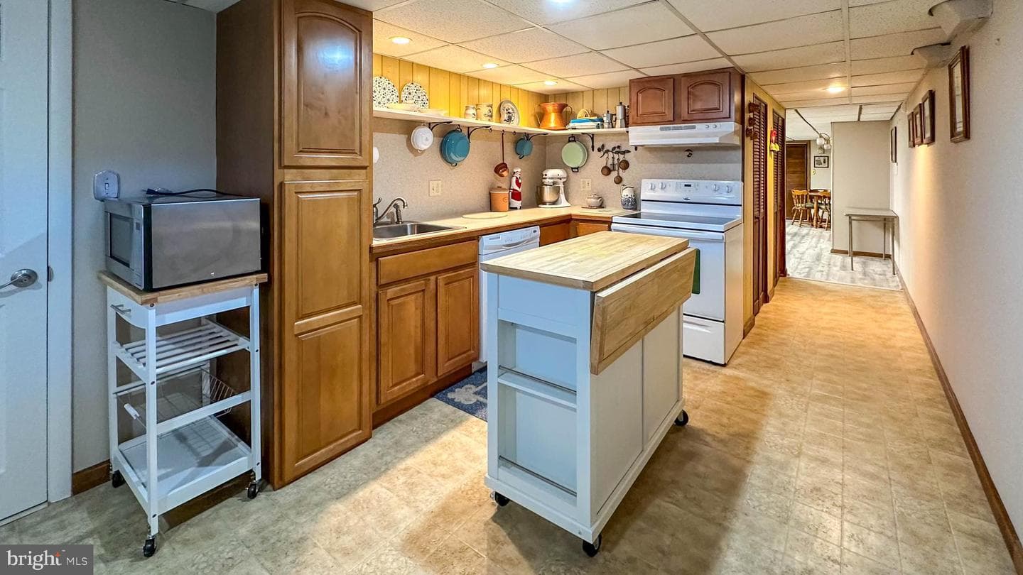 613 Floret Avenue photo 49