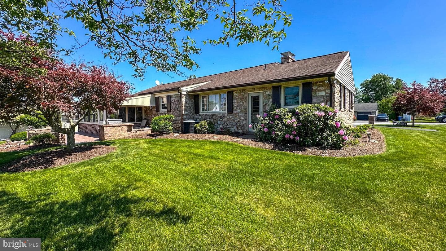 613 Floret Avenue photo 68