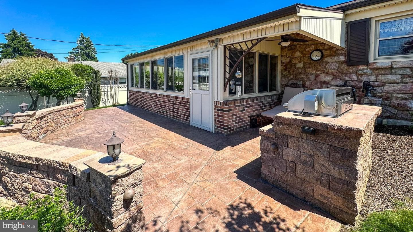 613 Floret Avenue photo 69
