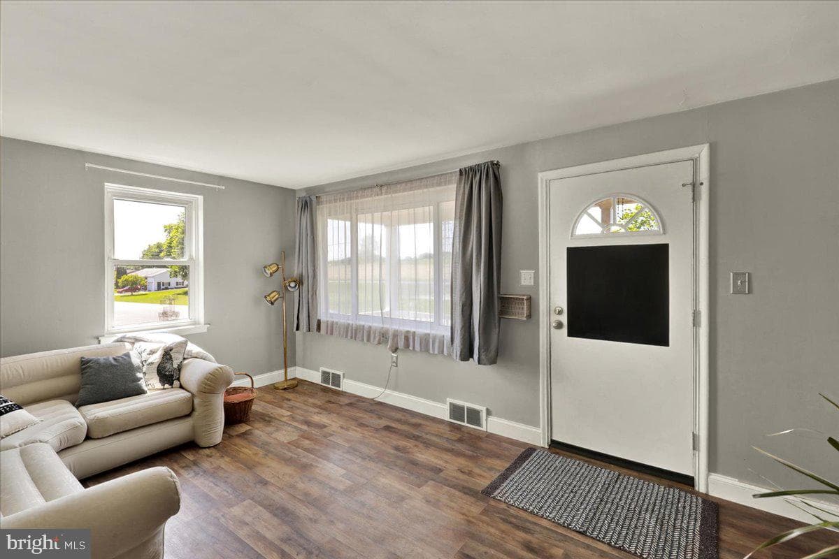 418 Egle Road photo 10