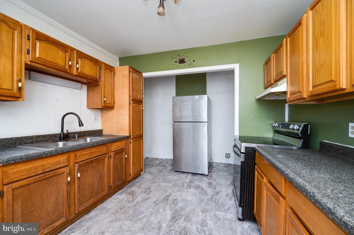 645 Lancaster Avenue photo 17