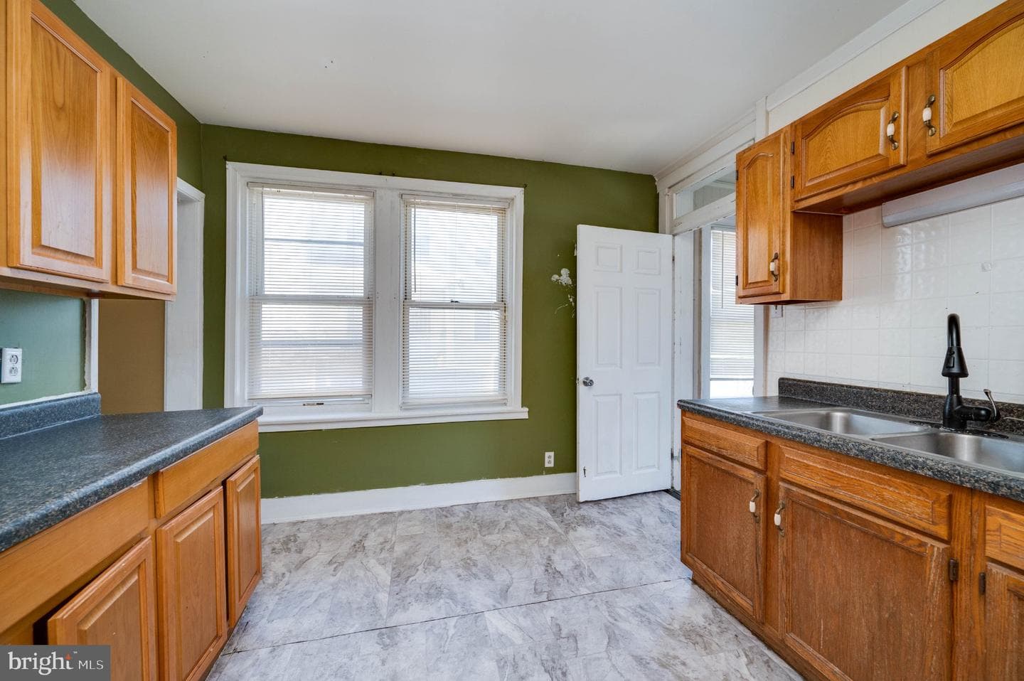 645 Lancaster Avenue photo 21