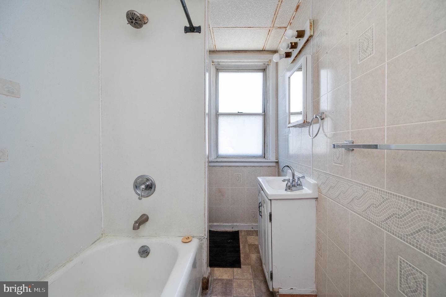 645 Lancaster Avenue photo 31