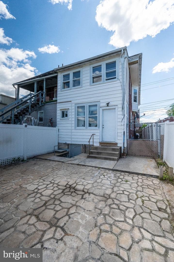 645 Lancaster Avenue photo 37