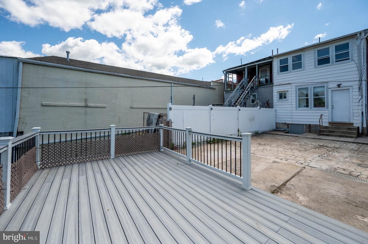 645 Lancaster Avenue photo 40