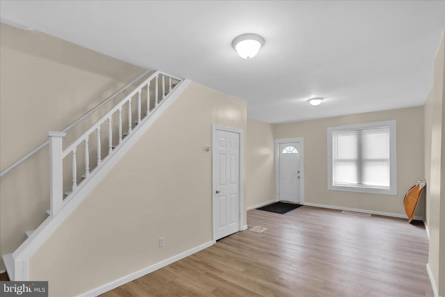 121 W Elm Street photo 4