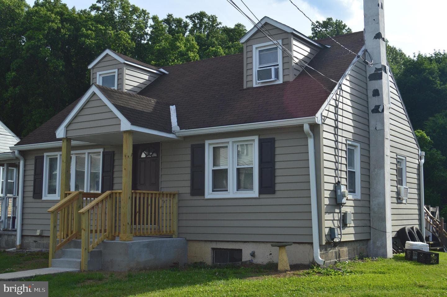 46 Mountain Spring Road, Blandon