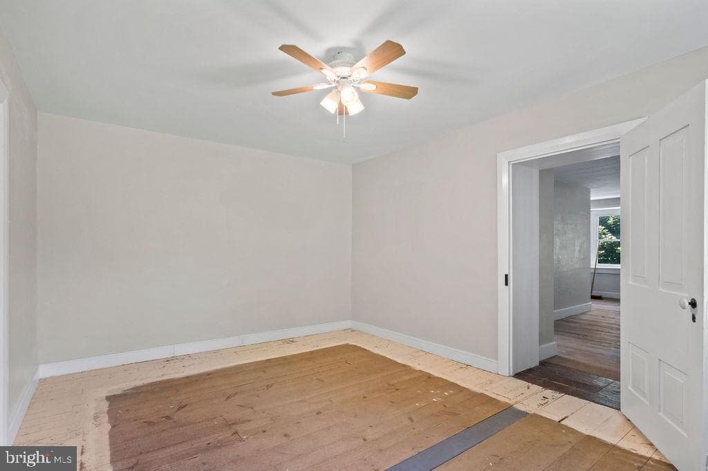 120 S Kemp Street photo 29