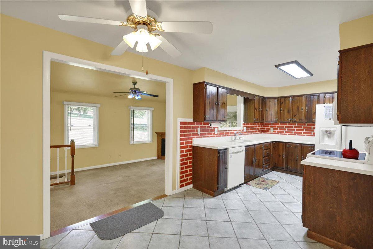702 Frederick Street photo 5