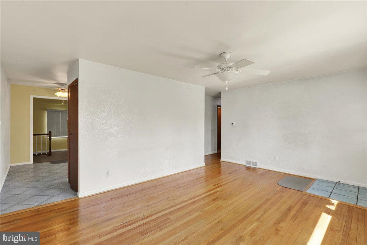 702 Frederick Street photo 9