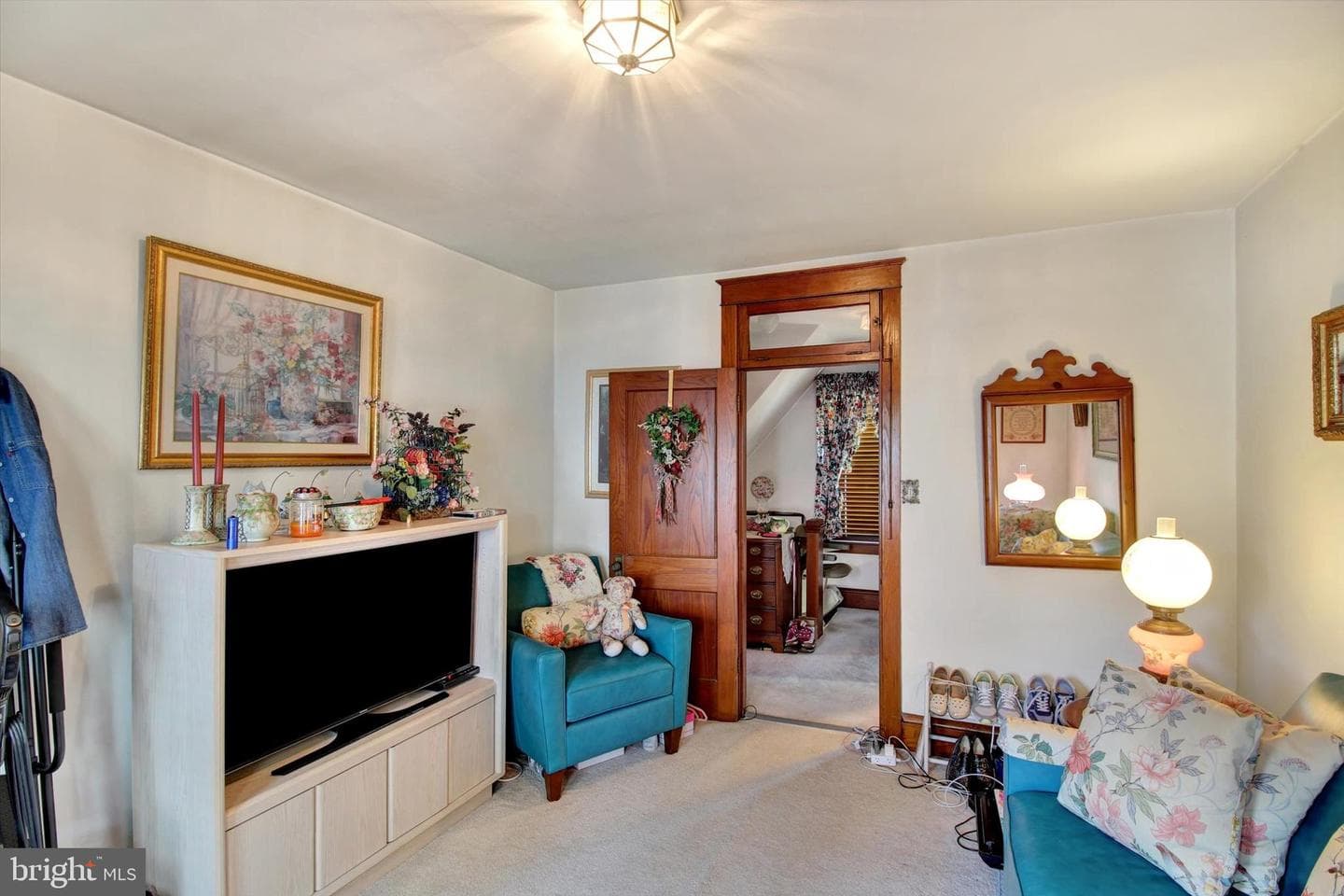 238 E Walnut Street photo 20