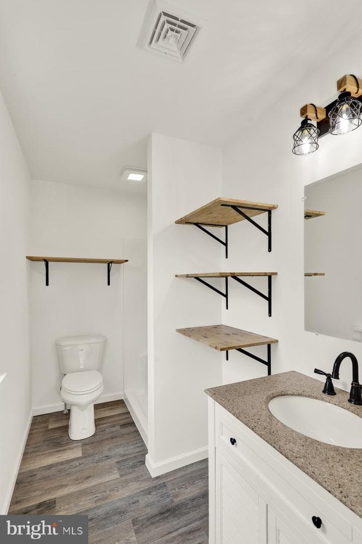 2515 Girard Avenue photo 16