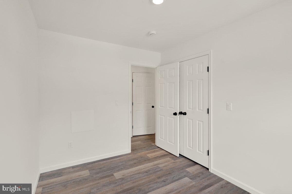 2515 Girard Avenue photo 21