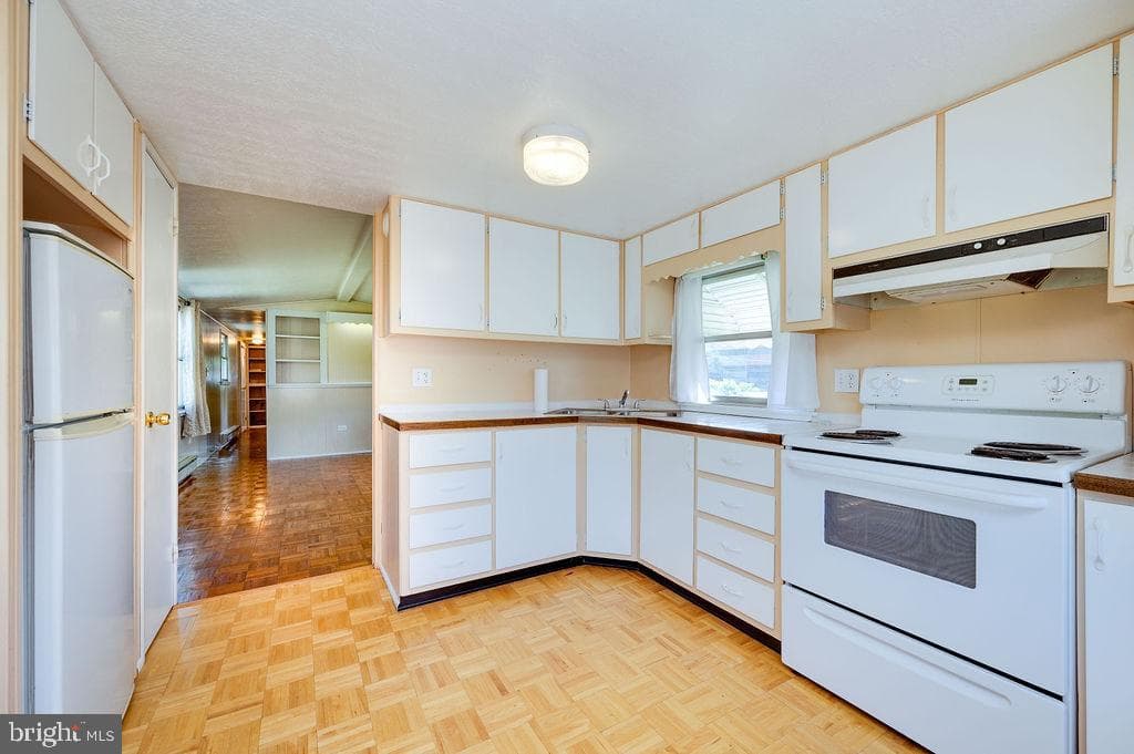 4851 Perkiomen Avenue #lot 52 photo 11