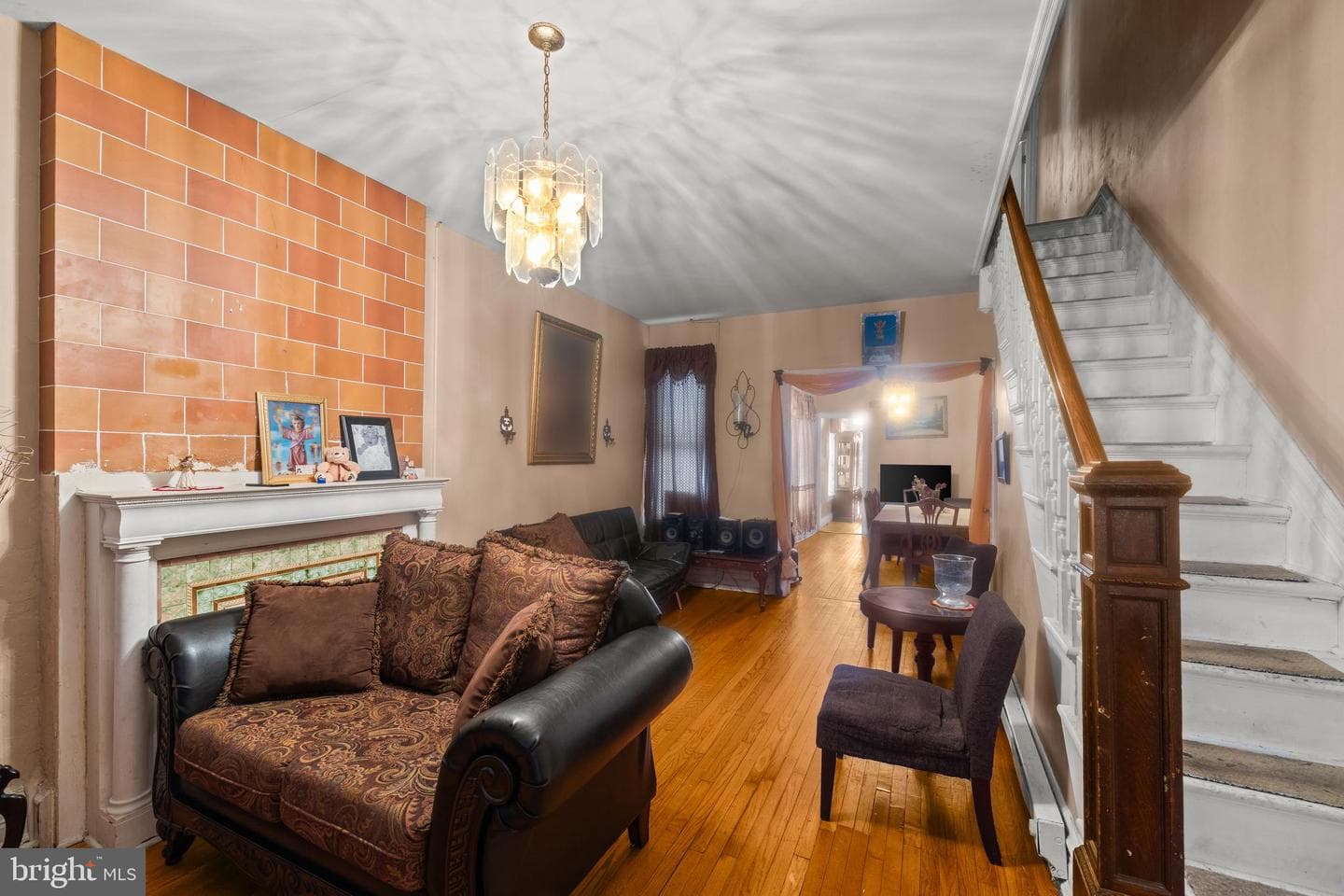 221 W Oley Street photo 4