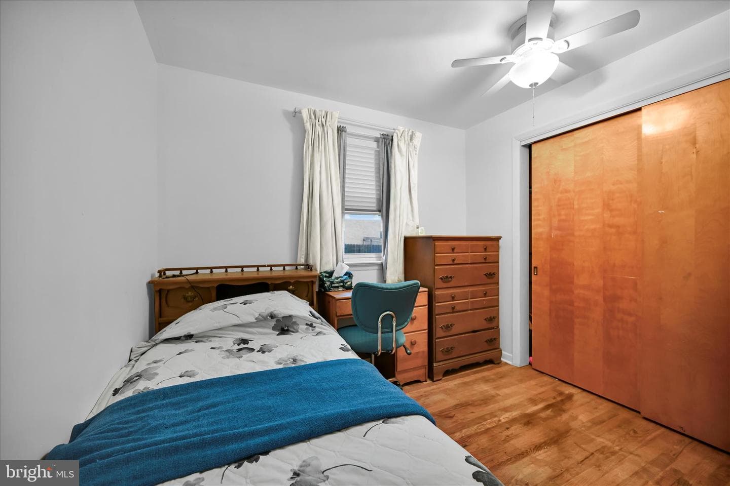 593 Mull Avenue photo 16