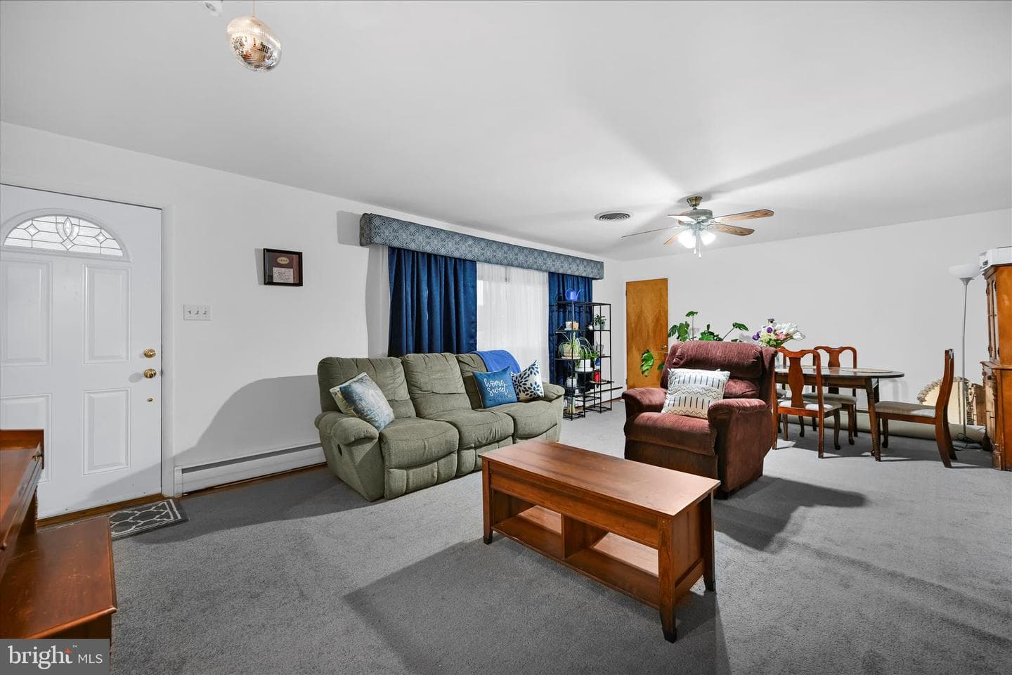 593 Mull Avenue photo 5