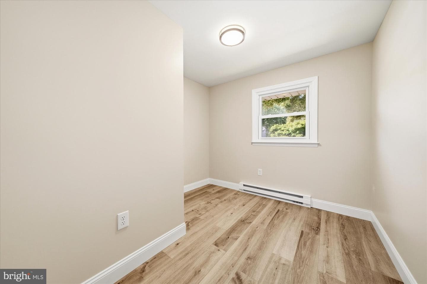 121 Pennbrook Av photo 29