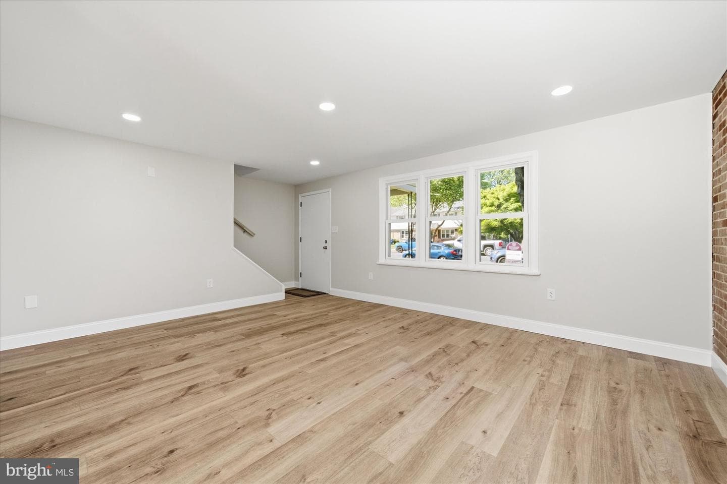 121 Pennbrook Av photo 9
