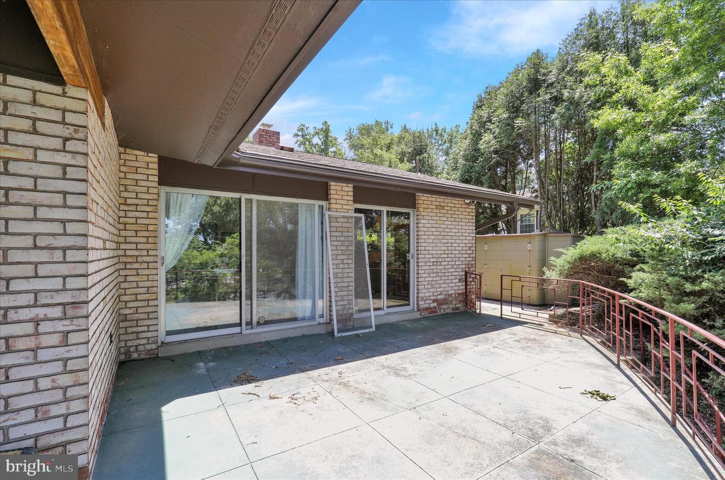 1840 Lorraine Road photo 32