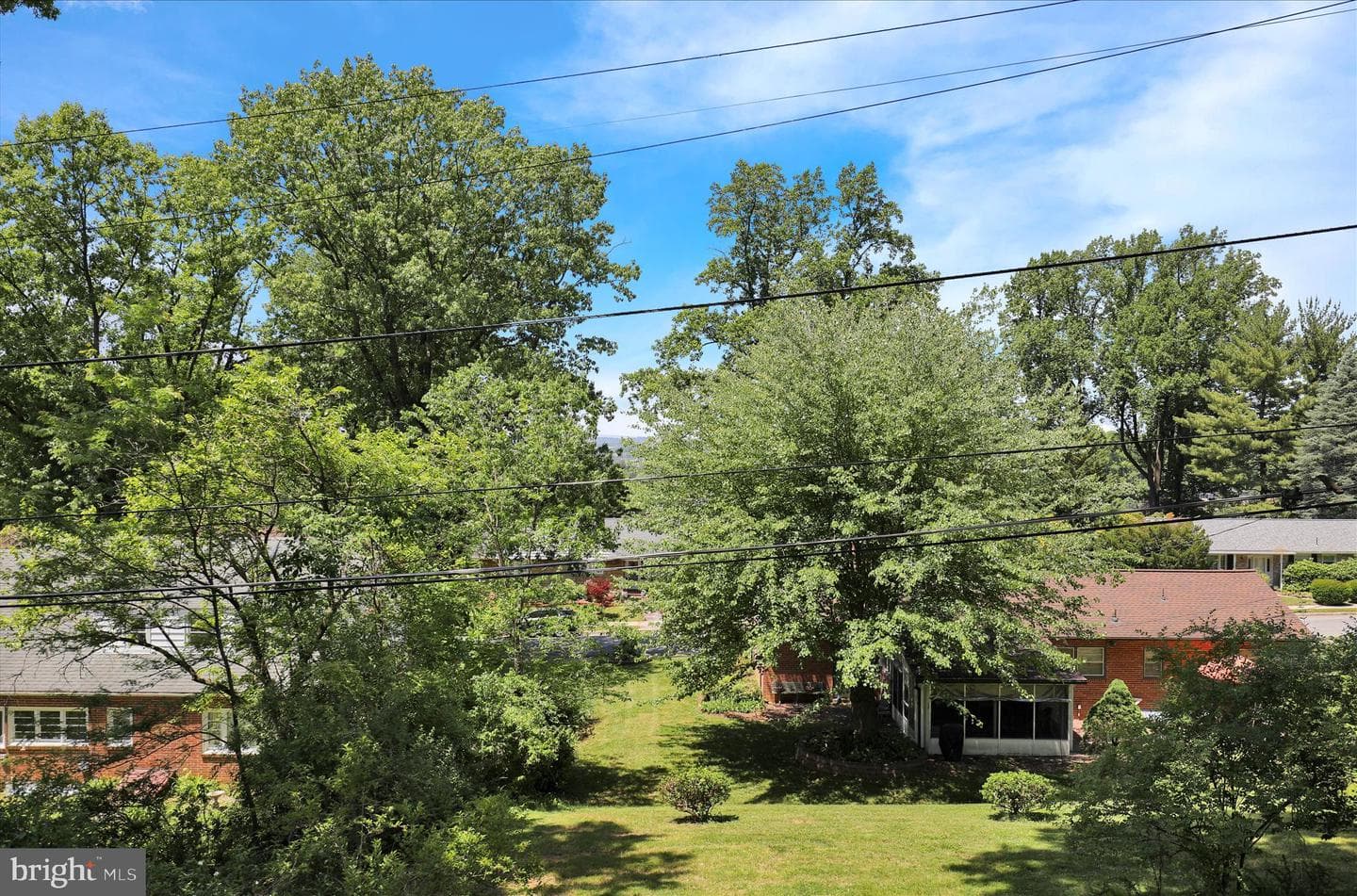 1840 Lorraine Road photo 37