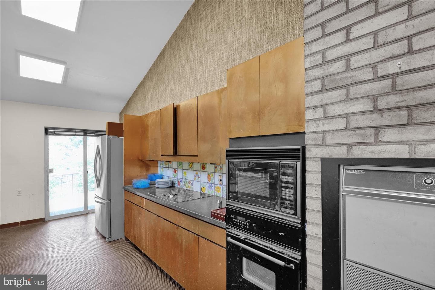 1840 Lorraine Road photo 7