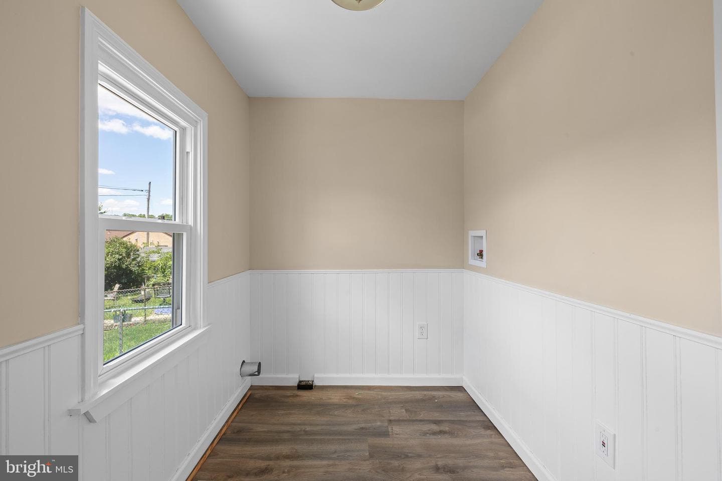 218 Cinder Street photo 12