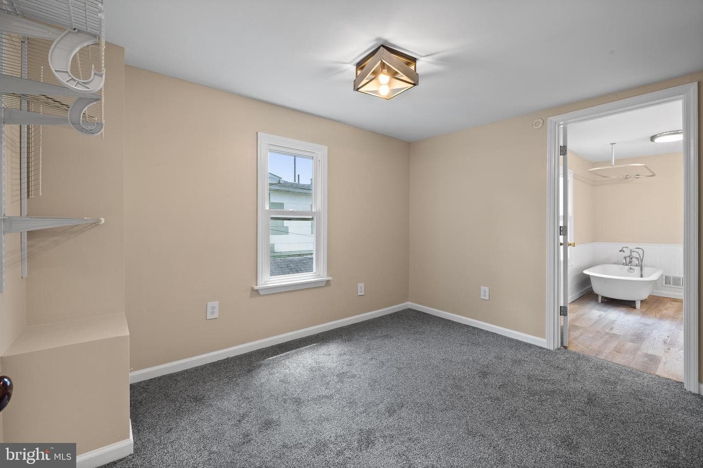 218 Cinder Street photo 15